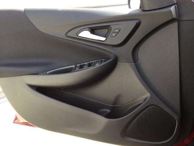 2017 Chevrolet Malibu LT 4dr Sedan